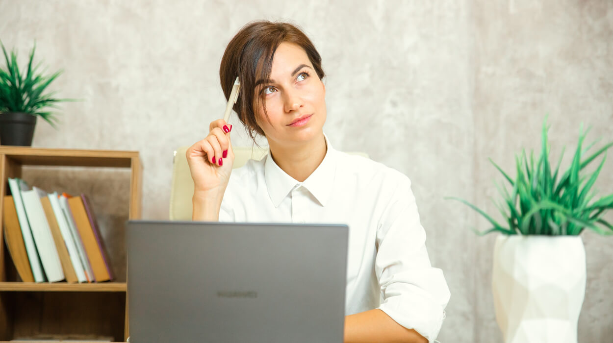 Aesthetic professional uses Aesthetic EMR software at their practice.