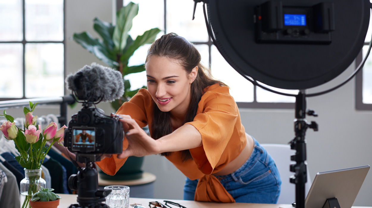Medspa social media influencer recording video for social media.