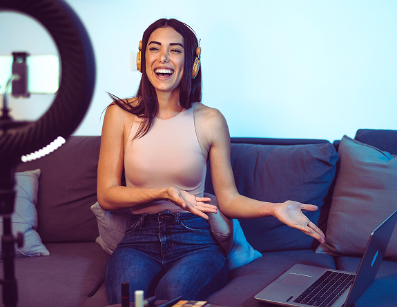 Medspa owner using social media to increase med spa leads