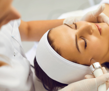 Lymphatic detox and drainage treatment streamlined with aesthetic software.